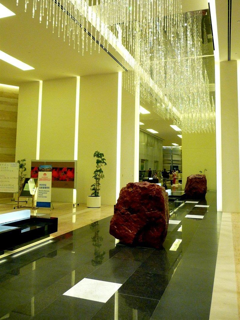 Nina Hotel Tsuen Wan West Hong Kong Exterior foto The lobby of the hotel