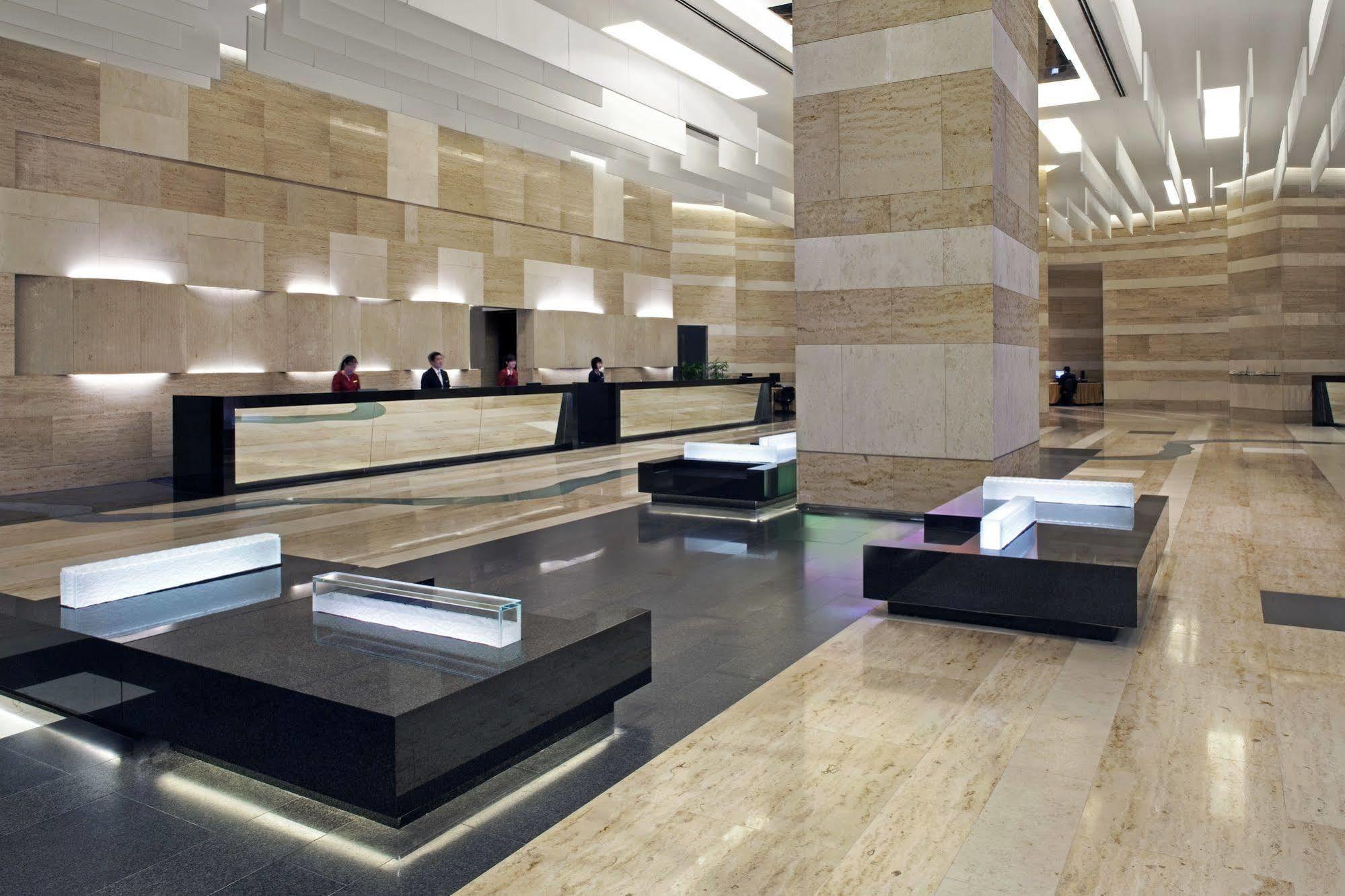 Nina Hotel Tsuen Wan West Hong Kong Exterior foto The lobby of the hotel